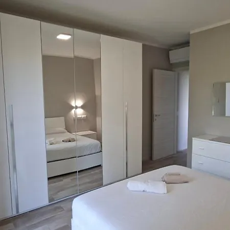 Vista Mare- Garage Privato- Centro A 700 M 锡罗洛